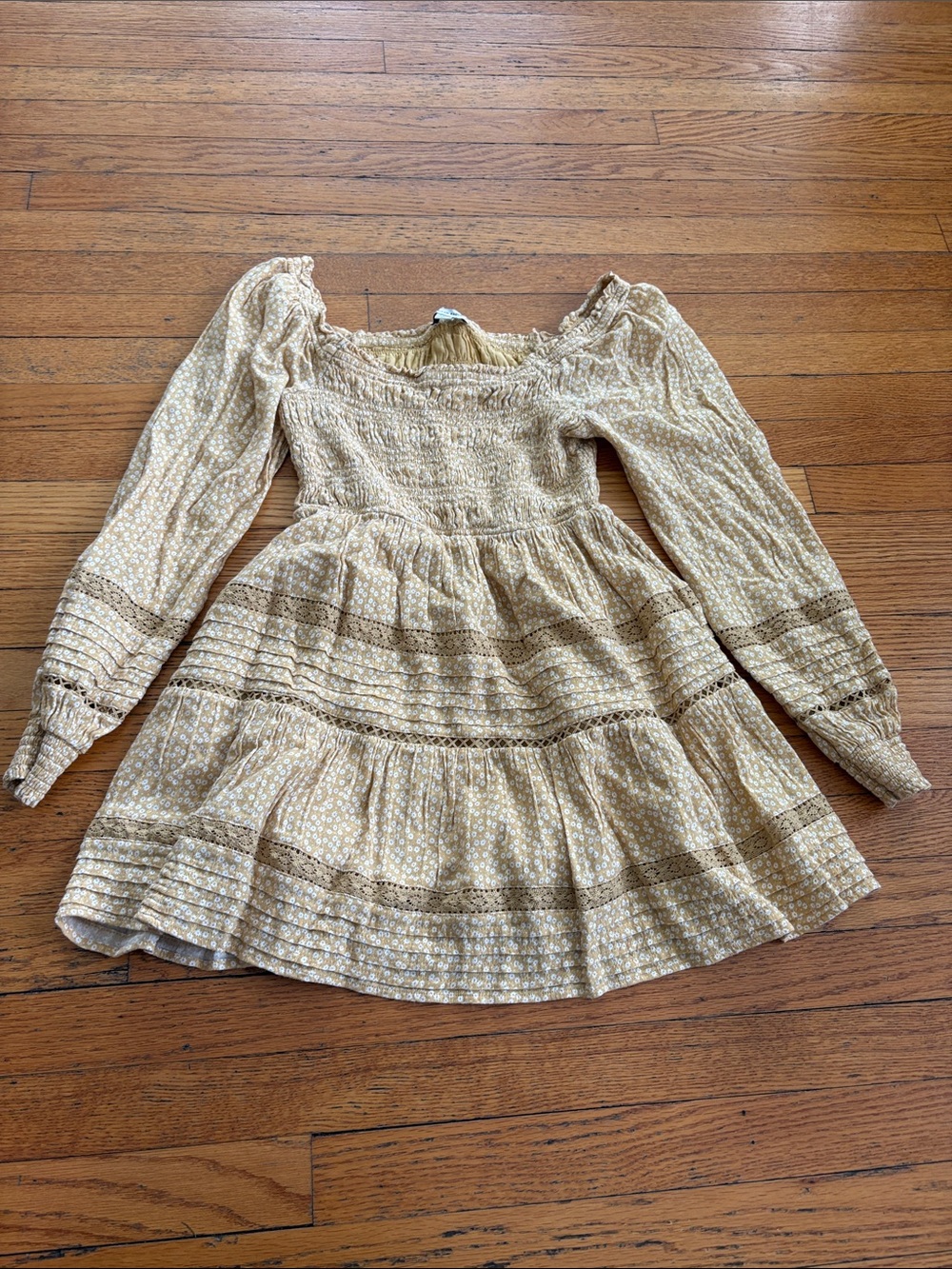 American Eagle Outfitters Cream Floral Smocked Tiered Dress